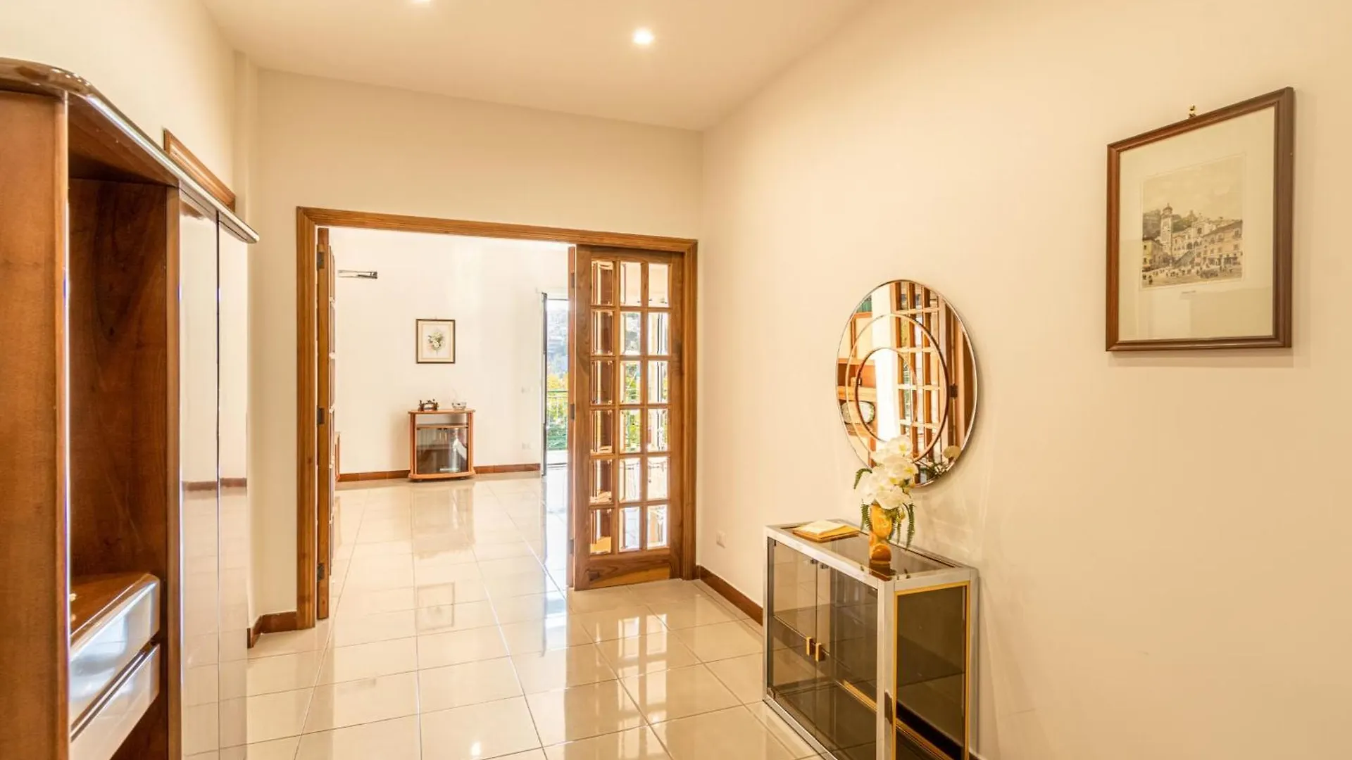Bright Apartment Private Parking Naples - Happy Rentals