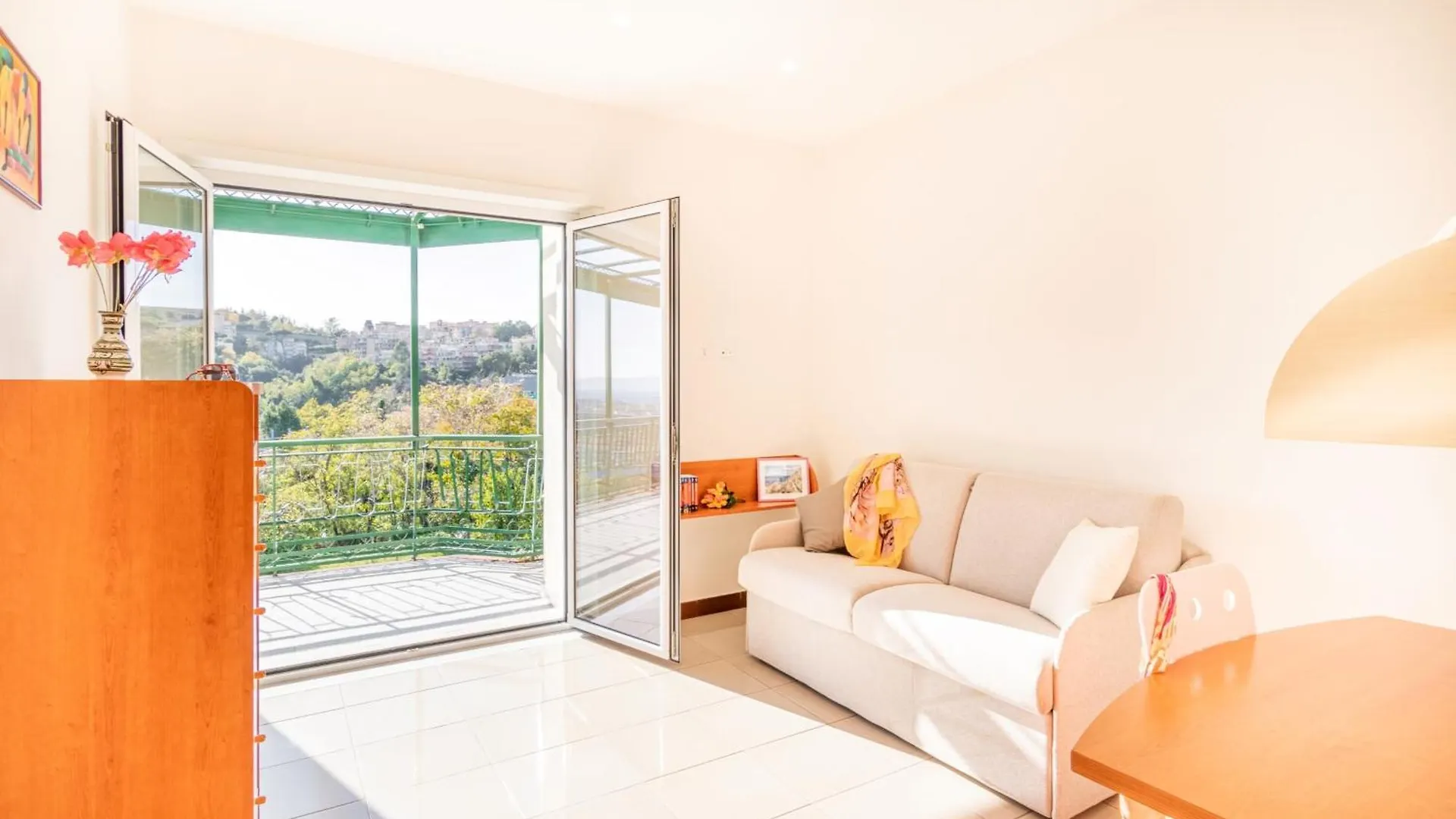 Bright Apartment Private Parking Naples - Happy Rentals